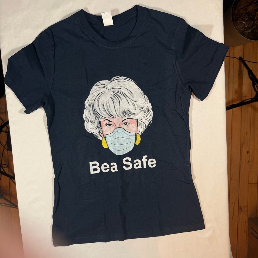 Bea Safe Graphic Tee - Navy